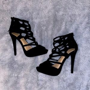 Black 4 inch heels